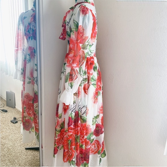 RED AND WHITE  FLORAL BRIDGERTON PRINCESS MAXI DRESS. - Picture 5 of 6